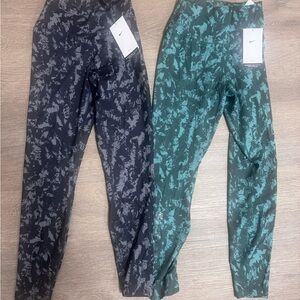 Nike women’s Leggings - Black and Teal Print